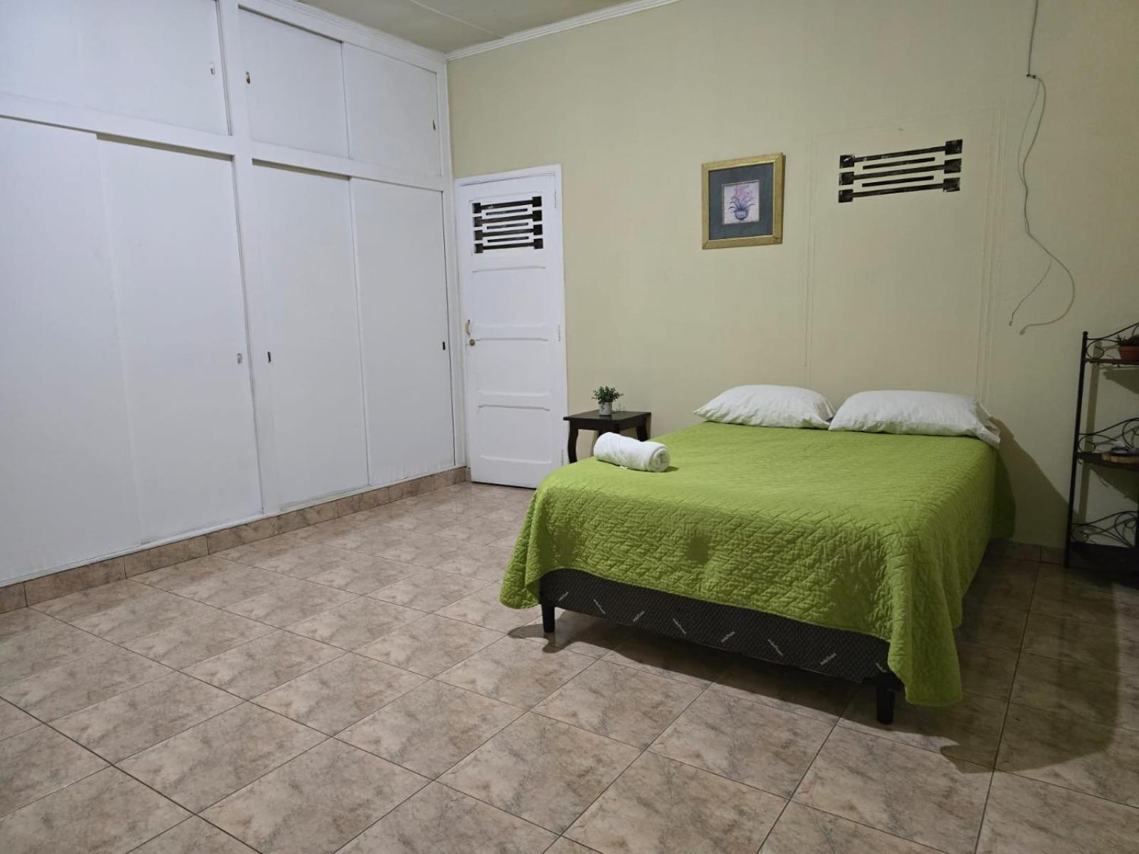 Hostal Casa Luna Санта-Ана Экстерьер фото