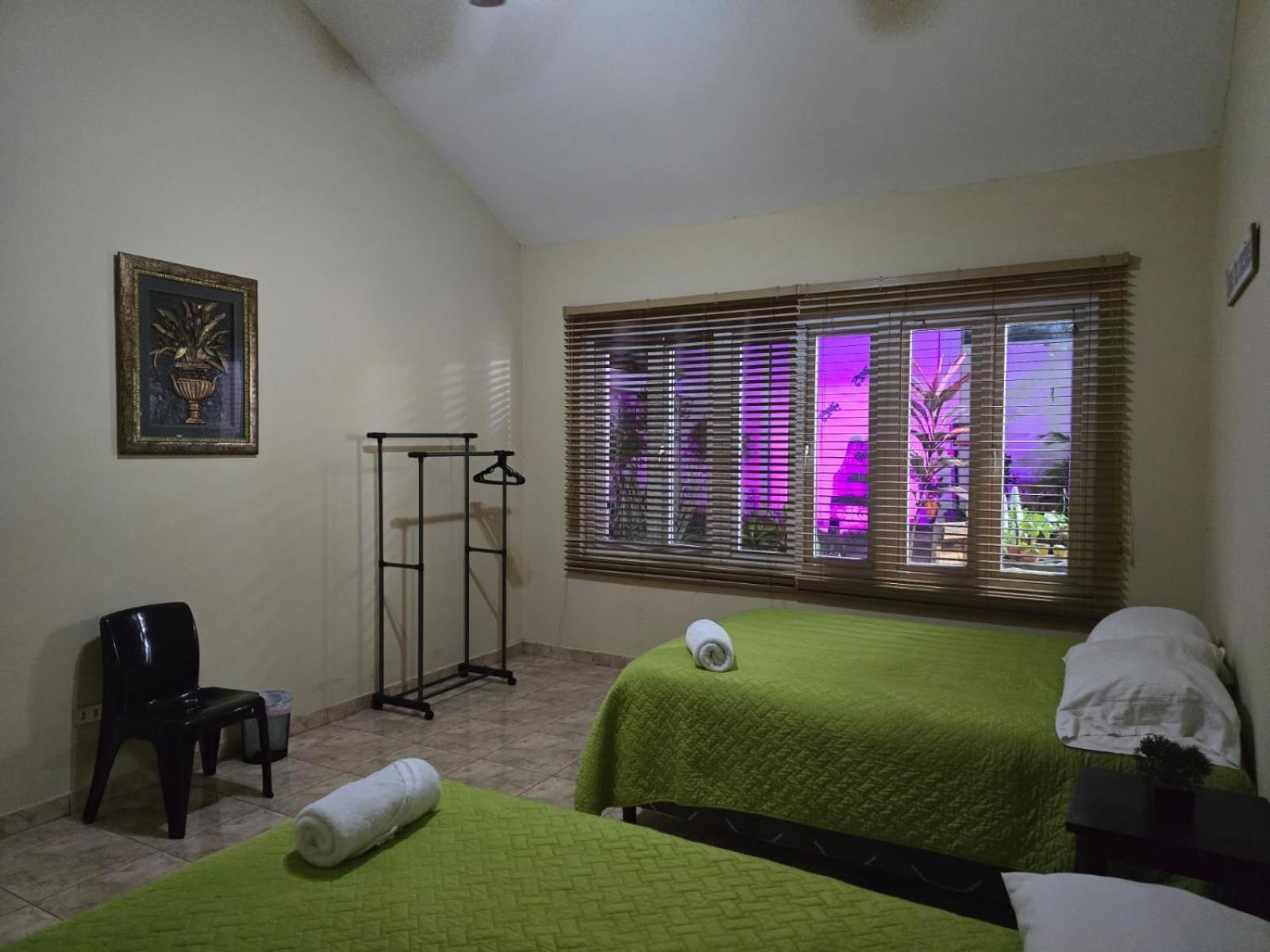 Hostal Casa Luna Санта-Ана Экстерьер фото